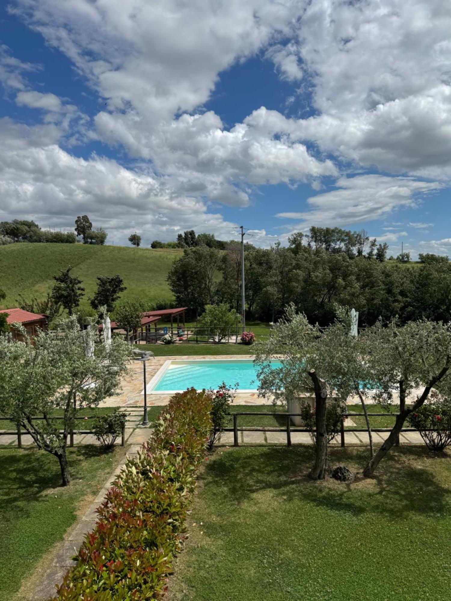 Montenovo Country House Ostra Vetere Extérieur photo