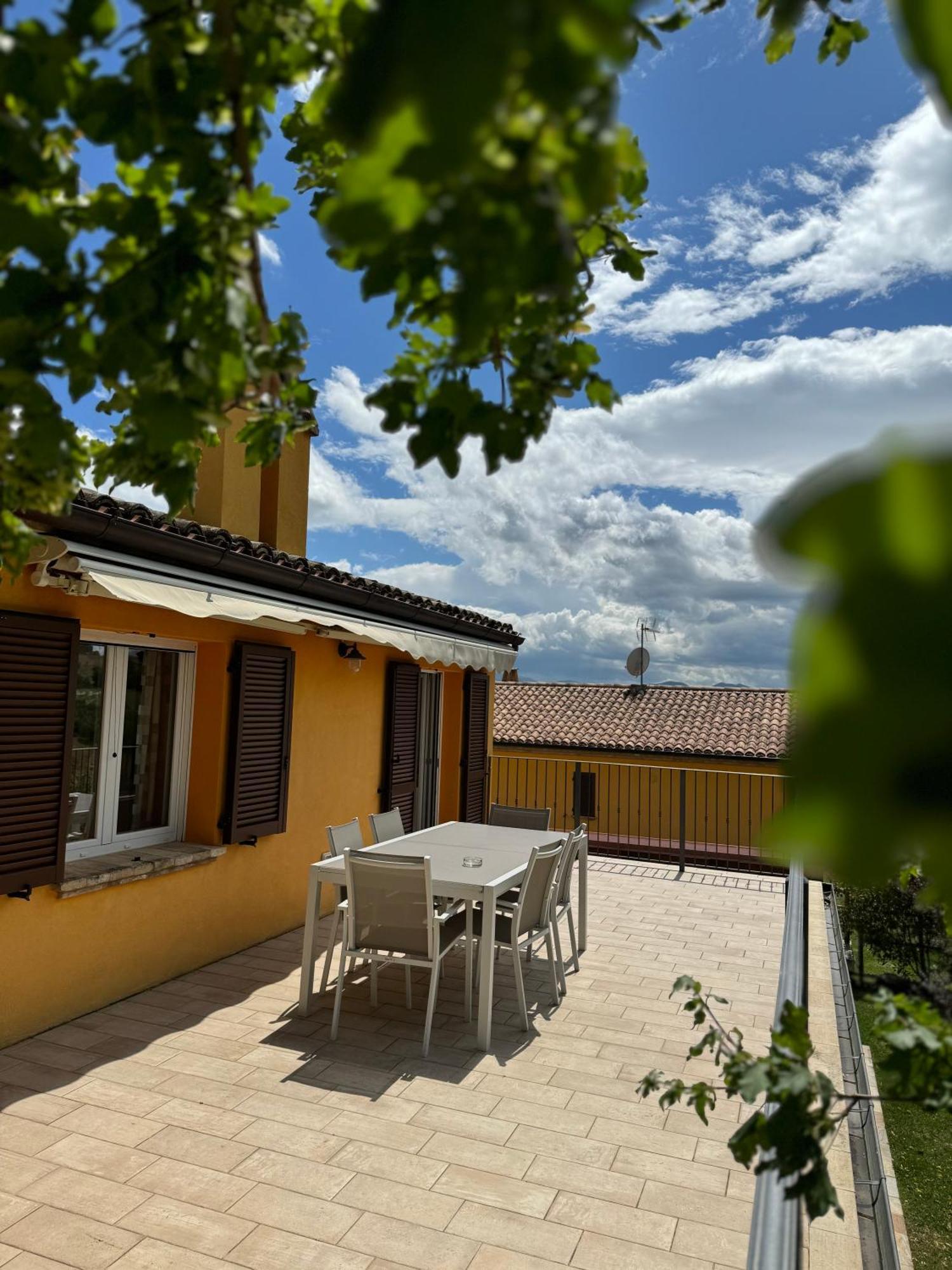 Montenovo Country House Ostra Vetere Extérieur photo