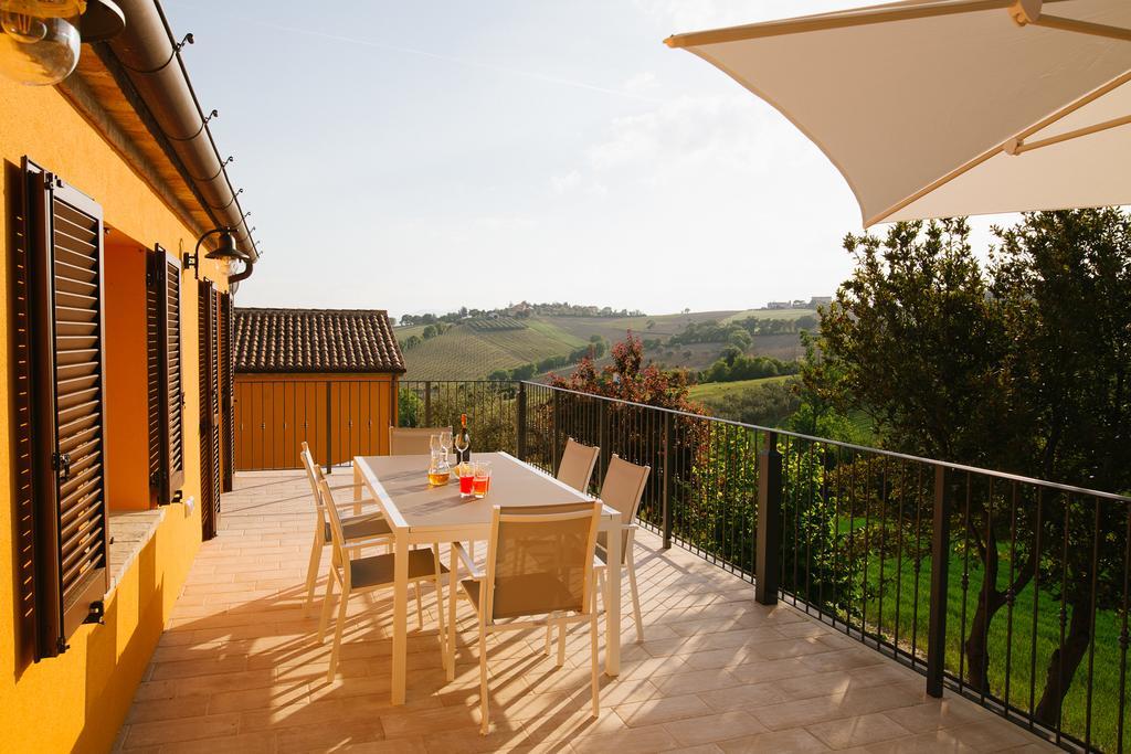 Montenovo Country House Ostra Vetere Extérieur photo