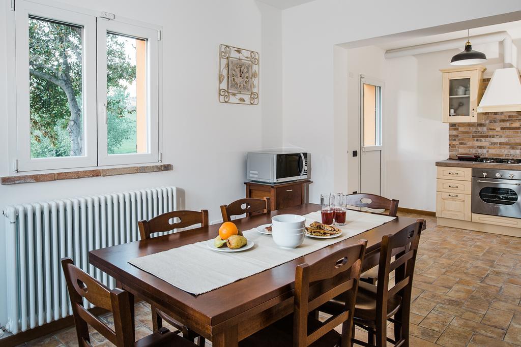 Montenovo Country House Ostra Vetere Extérieur photo