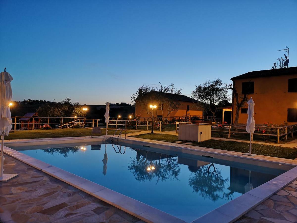Montenovo Country House Ostra Vetere Extérieur photo