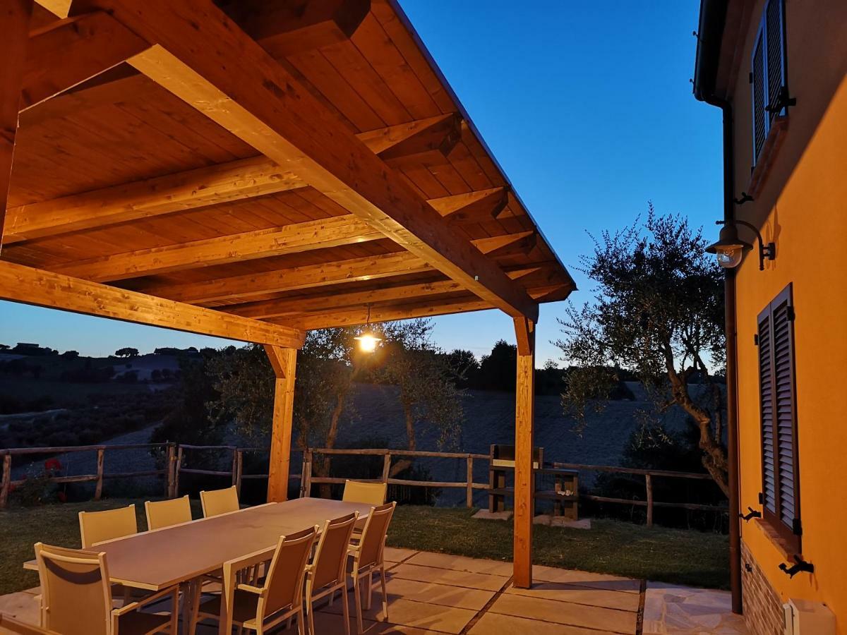 Montenovo Country House Ostra Vetere Extérieur photo